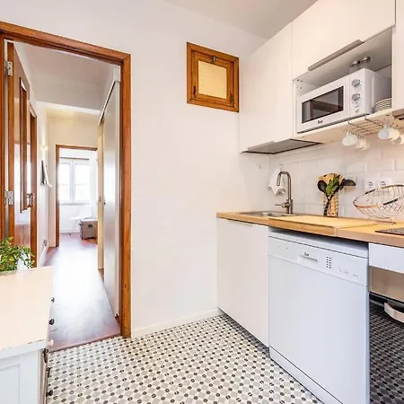 Cozy 1 Bedroom With Patio